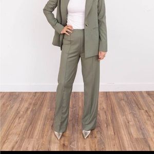 30x37 Sage Dress Pant